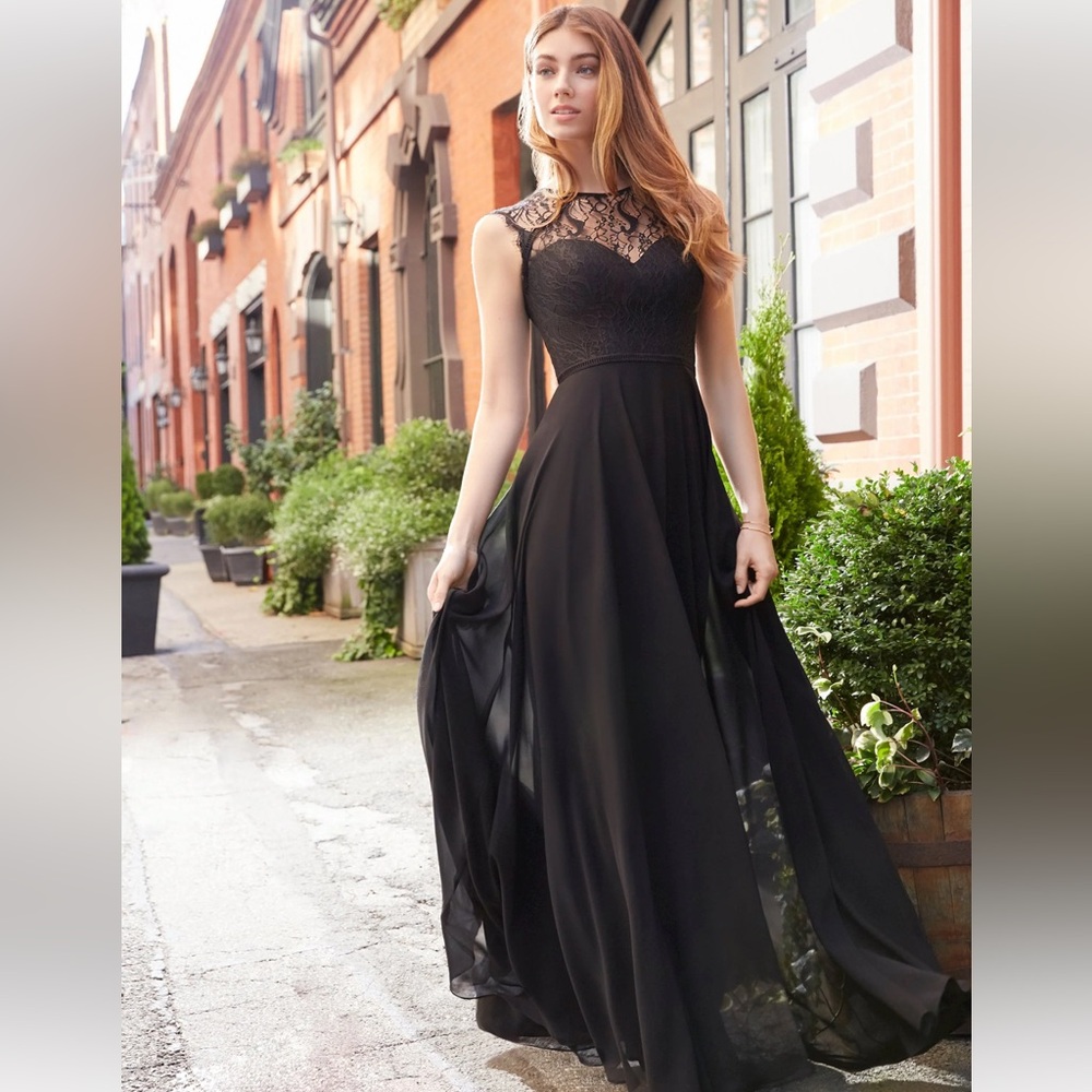 Hayley Paige Occasions 5812 Bridesmaid Gown Size 12 Chiffon A-Line – Lace Bodice
